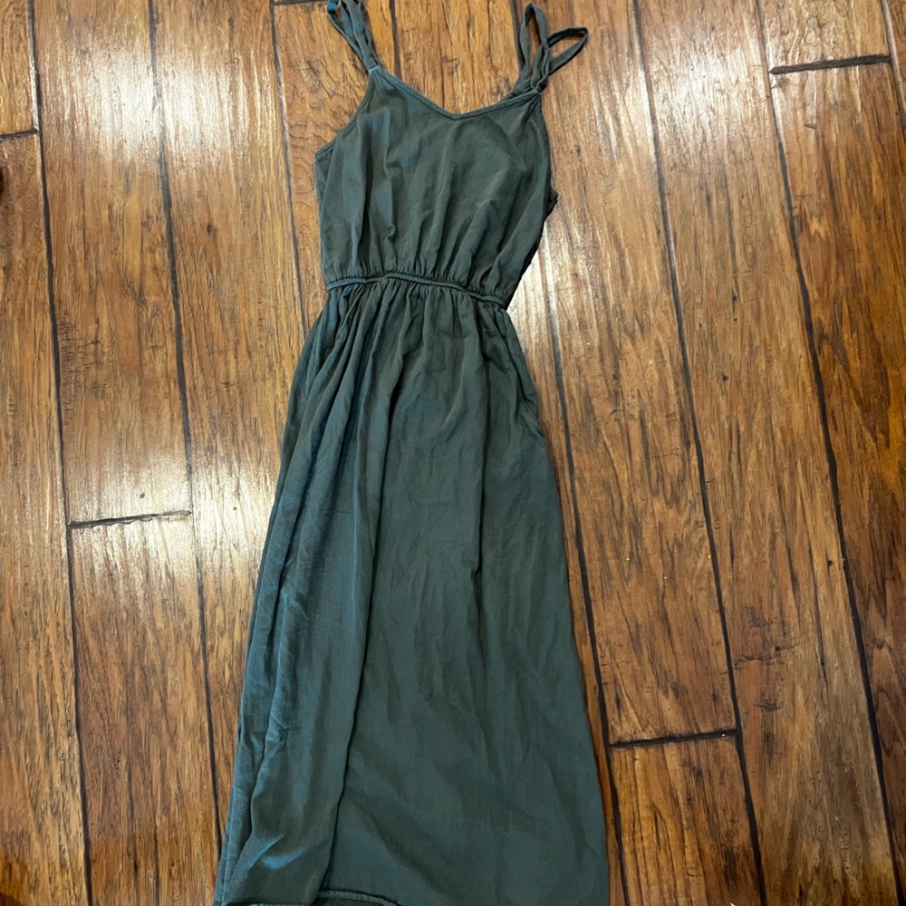 Women’s dress